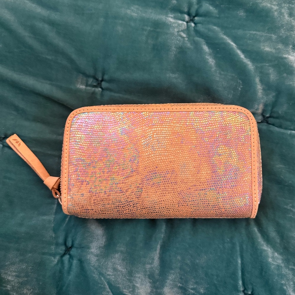 Consuela Wallet - Gloria - Excellent Condition - Picture 2 of 4